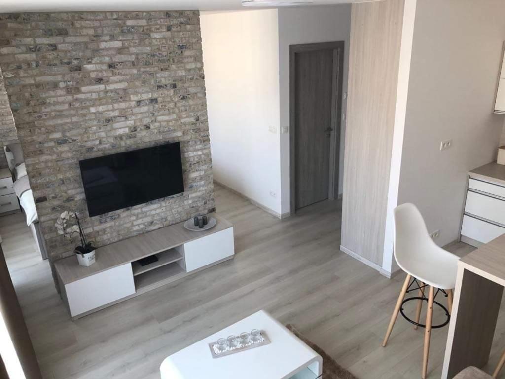 Urban Residence C707, Free Garage Parking Bratislava Ngoại thất bức ảnh