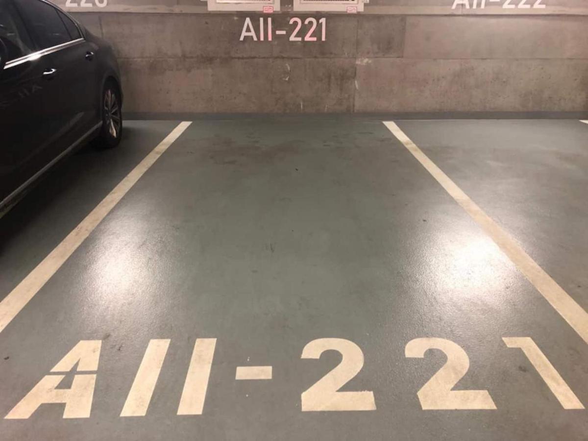 Urban Residence C707, Free Garage Parking Bratislava Ngoại thất bức ảnh