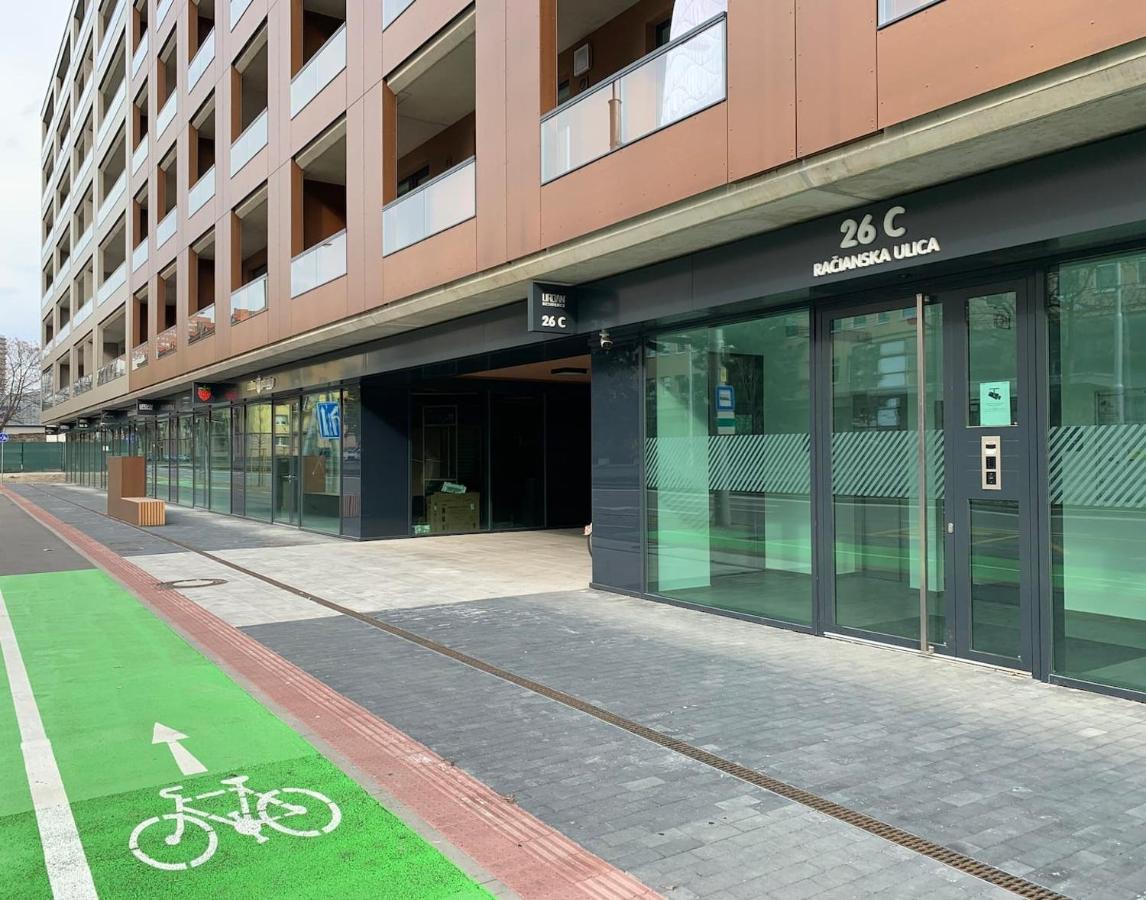 Urban Residence C707, Free Garage Parking Bratislava Ngoại thất bức ảnh